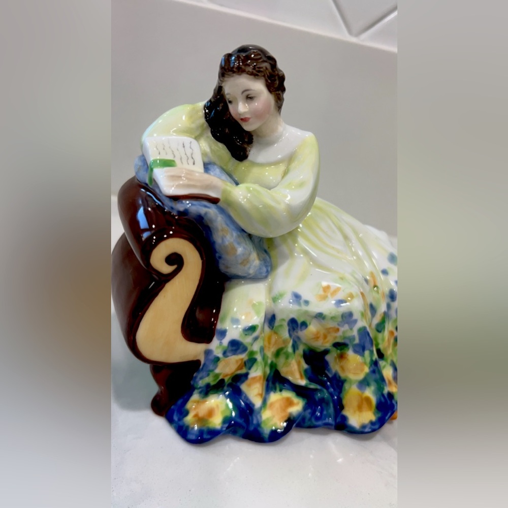 Royal Doulton SOLITUDE figurine, Collectors piece.